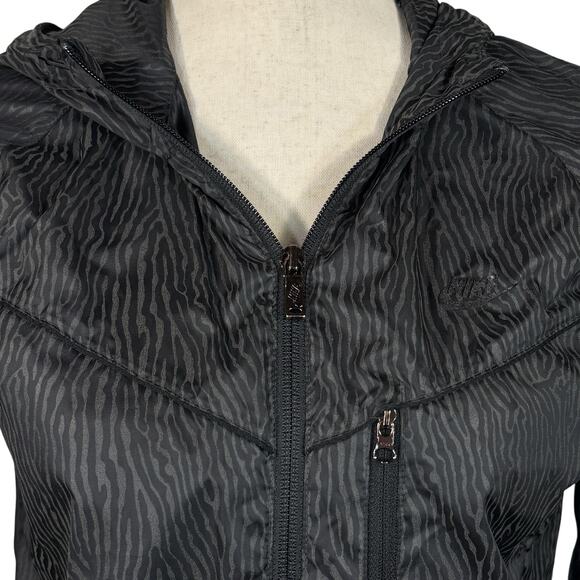 Nike Small Womens Windrunner Jacket Blacklight Flash Lightweight Full-Zip Hooded - Picture 2 of 10